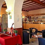 Hotel Du Cheval Blanc 3*