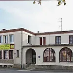 Du Cheval Blanc Cerizay