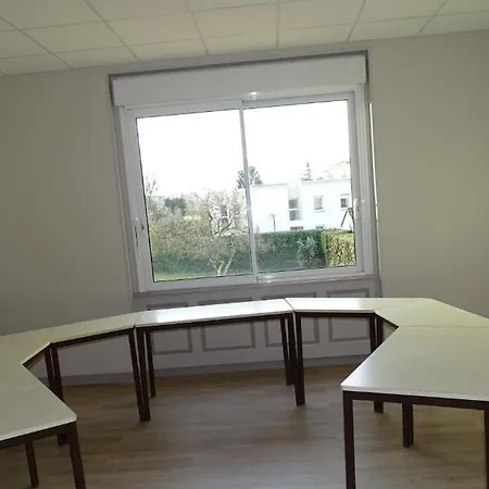 Hotel Du Cheval Blanc Cerizay