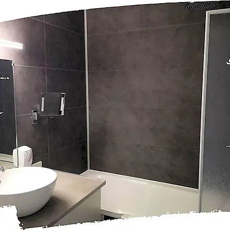 Hotel Du Cheval Blanc 3*