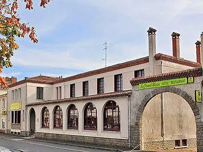 Du Cheval Blanc Hotel