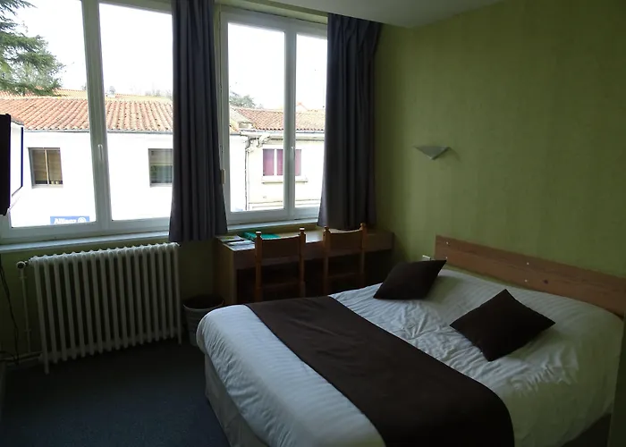 Du Cheval Blanc Hotel Cerizay