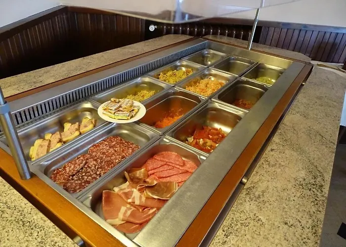 Hotel Du Cheval Blanc 3*