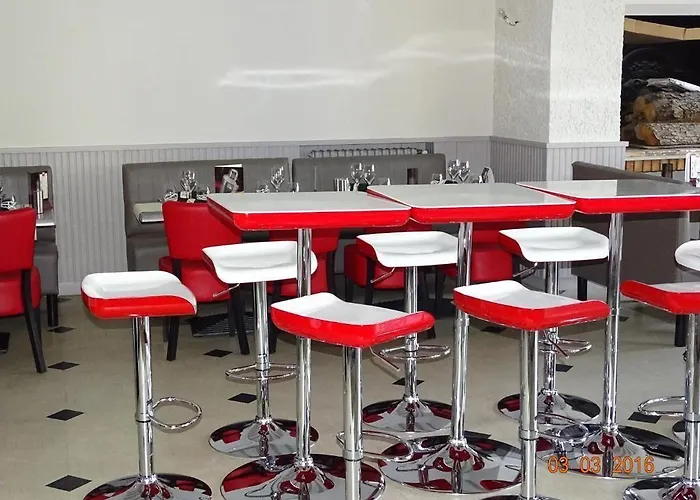 Du Cheval Blanc Hotel 3*